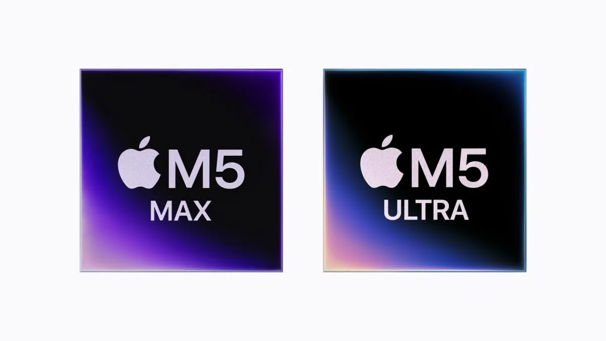 Le illustrazioni dei chip M5 Max e M5 Ultra affiancate.