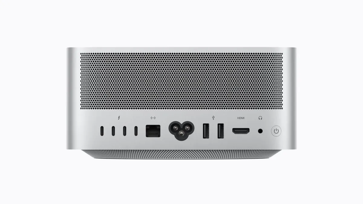 Il retro di Mac Studio con le porte Thunderbolt 5, USB-A, HDMI ed Ethernet 10Gb.