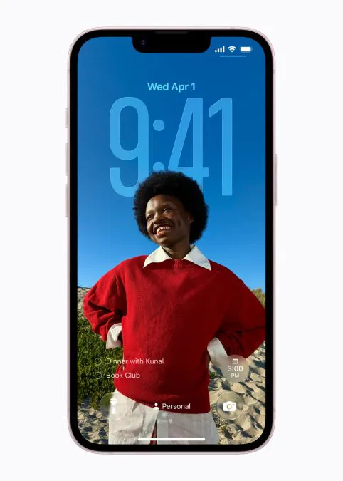 Il display Super Retina XDR da 6,1 pollici di iPhone 17e.